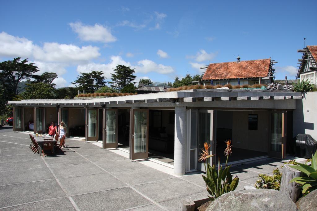Ahu Ahu Beach Villas Oakura Rum bild